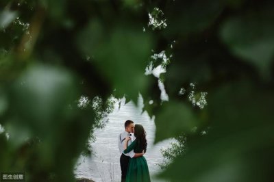 爱上一个不该爱的人怎么办，爱上一个不该爱的人