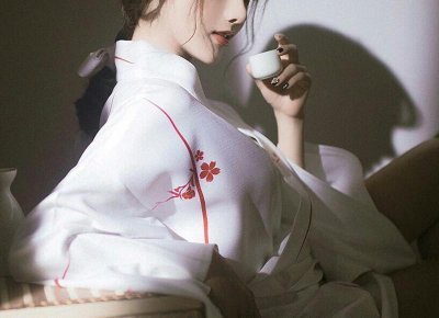 ​陈思诚微博，陈思诚回归微博第一篇就要保护家人