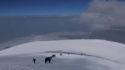​昆仑山究竟隐藏着什么秘密？曾有8千人被困，却仍有人不断前往