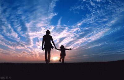 ​时代情感密码：亲情在现代社会的暖心密码