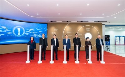 ​托起群众“稳稳幸福”！无锡市社保中心服务大厅“焕新”启用