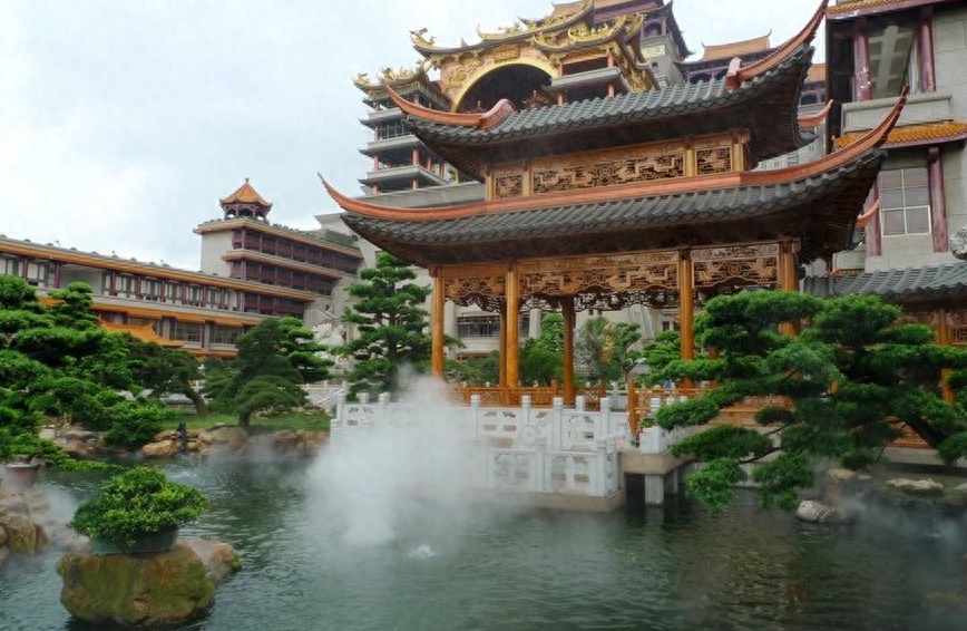 广西玉林云天宫:我国最大的单体艺术宫殿,到底是谁建的?