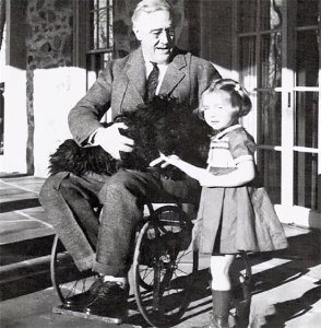 最早设计的轮椅 为什么会有轮椅？你知道轮椅的发展历史吗？