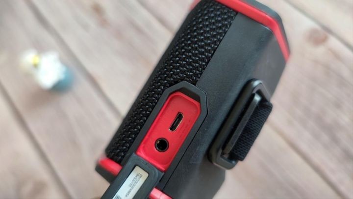 哪种品牌的小音箱好（推荐1款好用的蓝牙小音箱）