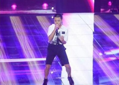 ​海南仔赵小熙获中国新歌声四位导师抢夺