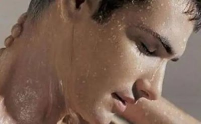 ​运动后15分钟洗热水澡好吗（跑完步15分钟后可以洗澡吗）