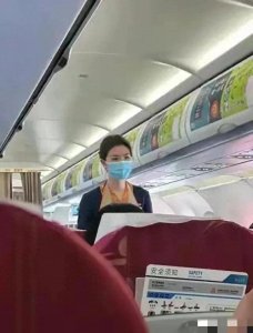 ​天降“神仙姐姐”？南航空姐颜值惊艳众人，网友热议不断