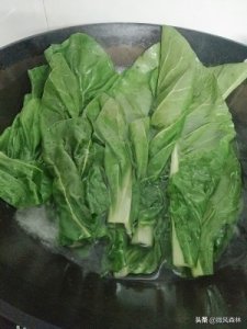 ​农村有种猪婆菜，能做出一道童年美味，你吃过吗？