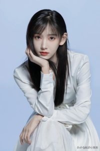 ​李沐宸，荧屏上的潜力艺人，生活中的唯美少女，让人喜爱