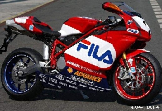 不老男神林志颖的11辆豪华座驾,辆辆都是名车,价格不低啊!